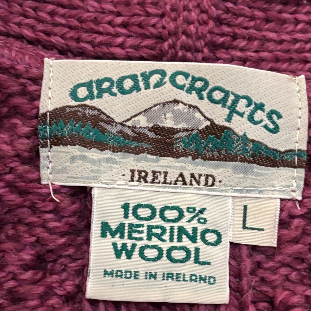 Aran Crafts Ireland 100% Merino wool Women's dark pink Cable Knit Cardigan - Picture 6 of 8